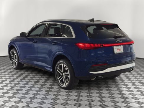 Used 2025 Audi Q5 Premium w/ Convenience Package AWD/4WD image 3