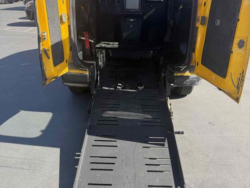 Used 2016 Nissan NV200 FWD image 7
