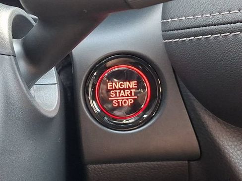 Certified 2026 Honda HR-V EX-L image 23
