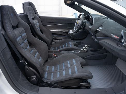 Used 2020 Ferrari 488 Pista Spider RWD image 58