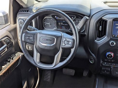 Used 2022 GMC Sierra 2500 Denali w/ Denali Black Diamond Edition image 15