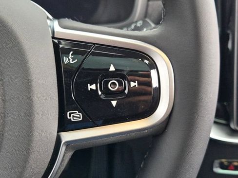 New 2026 Volvo XC90 B6 Plus w/ Protection Package Premier AWD/4WD image 26