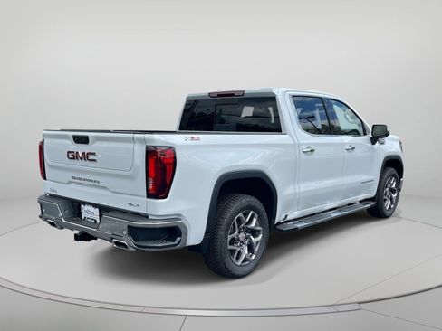 New 2026 GMC Sierra 1500 SLT AWD/4WD image 3