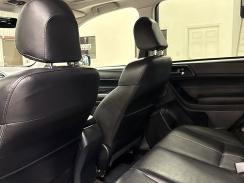 Used 2017 Subaru Forester 2.5i Touring w/ Popular Package #2 image 15