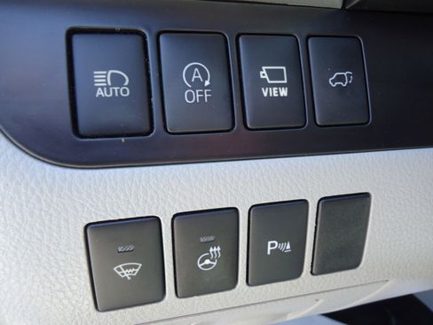 Used 2018 Toyota Highlander Limited Platinum AWD/4WD image 15