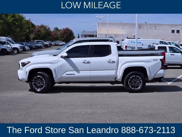 Used 2024 Toyota Tacoma TRD Sport w/ TRD Sport Upgrade Package AWD/4WD image 3