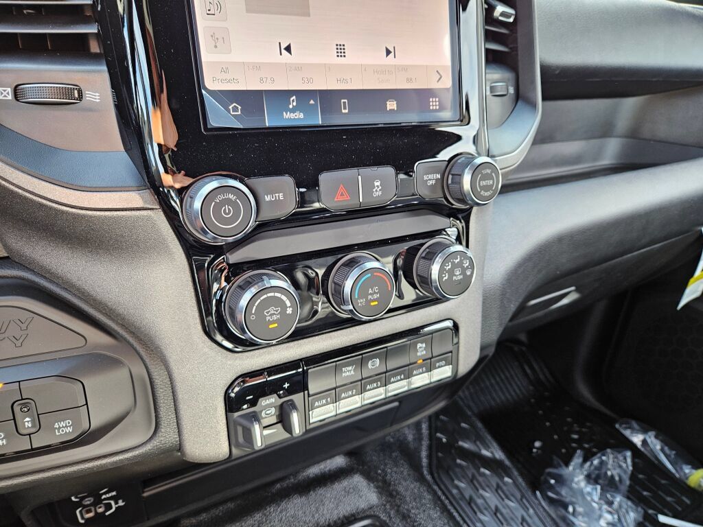 New 2026 RAM 5500 Tradesman AWD/4WD image 23