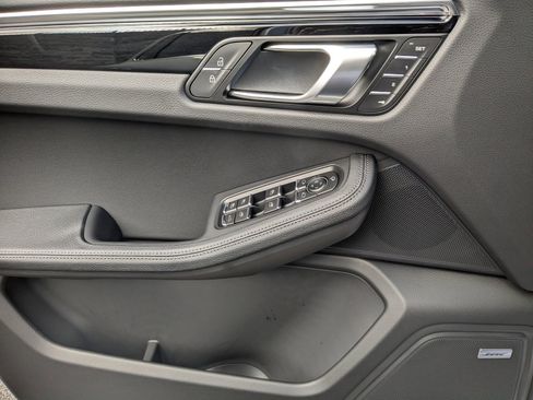 New 2026 Porsche Macan AWD/4WD image 13