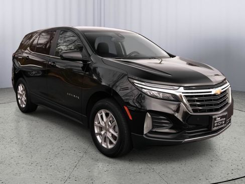 Used 2024 Chevrolet Equinox LT image 1