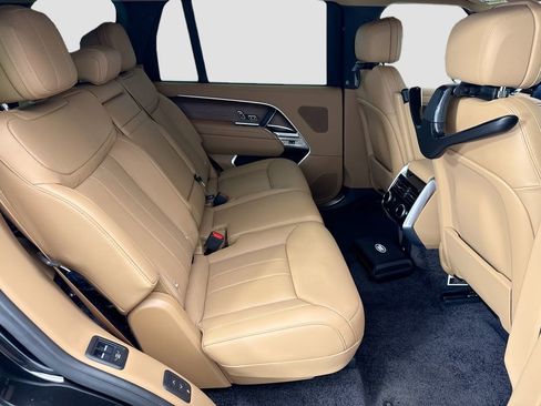 New 2026 Land Rover Range Rover Long Wheelbase SE AWD/4WD image 21