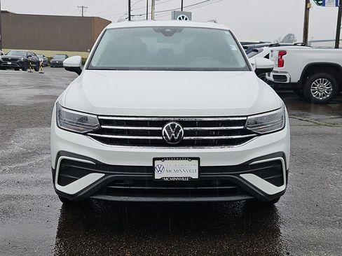 Used 2022 Volkswagen Tiguan SE image 8