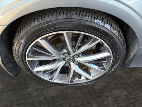 Used 2018 Volvo S90 T5 Momentum w/ Convenience Package FWD image 40