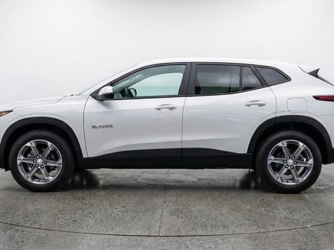 Used 2025 Chevrolet Blazer LT image 5