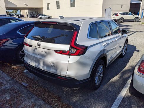 Used 2024 Honda CR-V EX image 18
