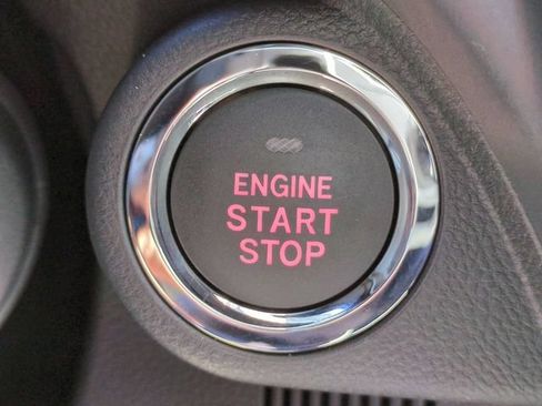 Used 2025 Subaru Forester Premium AWD/4WD image 26