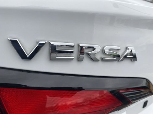Used 2023 Nissan Versa S image 14