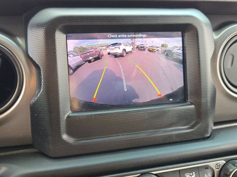 Used 2023 Jeep Wrangler Unlimited Sport AWD/4WD image 28