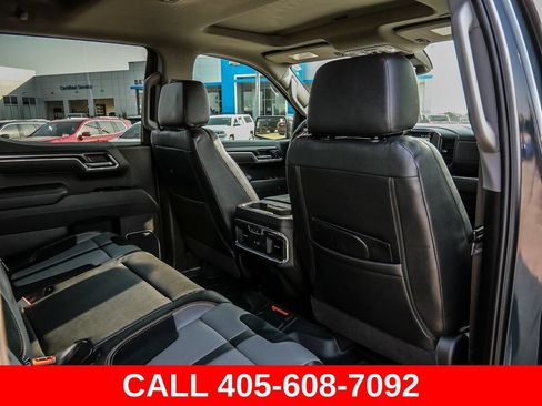 Used 2025 Chevrolet Silverado 1500 LTZ AWD/4WD image 37