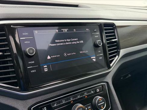 Used 2023 Volkswagen Atlas SE w/ Panoramic Sunroof Package FWD image 29
