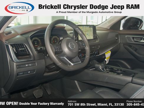 Used 2021 Nissan Rogue Platinum FWD image 16
