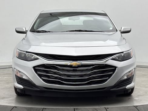 Used 2020 Chevrolet Malibu LT FWD image 2