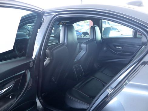 Used 2017 BMW M3 RWD image 30