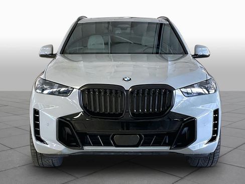 Used 2026 BMW X5 xDrive40i w/ Executive Package AWD/4WD image 3