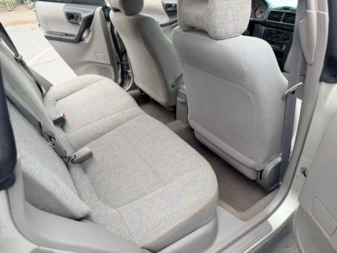 Used 2001 Subaru Forester L image 12