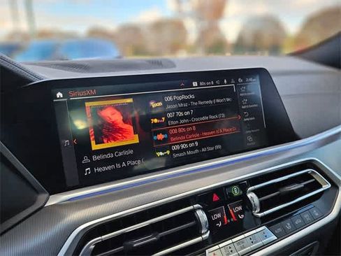 Used 2023 BMW X6 xDrive40i w/ Executive Package image 30