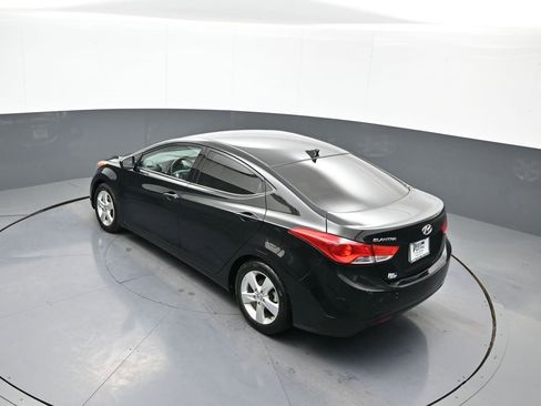 Used 2013 Hyundai Elantra GLS w/ Preferred Pkg image 38