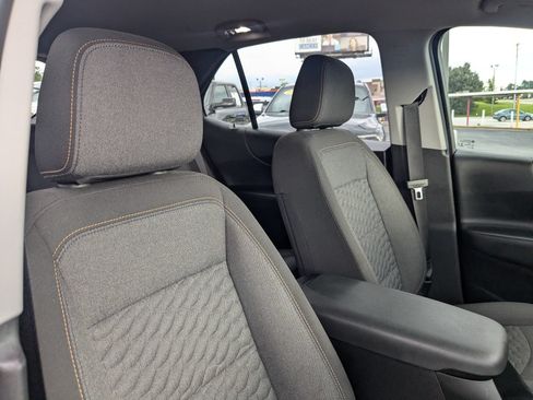 Used 2021 Chevrolet Equinox LT FWD image 25