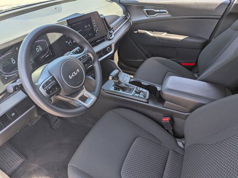 Certified 2024 Kia Sportage LX image 19