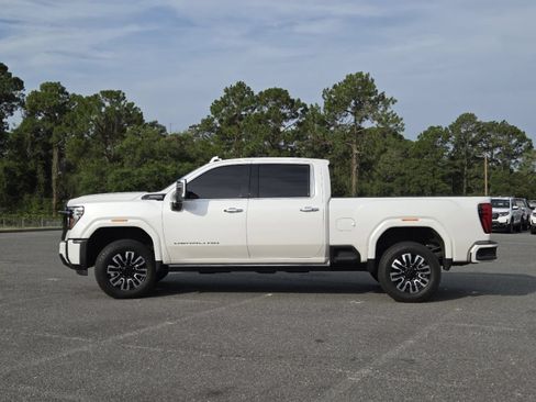 Used 2024 GMC Sierra 2500 Denali Ultimate w/ Max Trailering Package AWD/4WD image 21