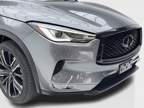 Used 2022 INFINITI QX50 Luxe w/ Appearance Package image 3
