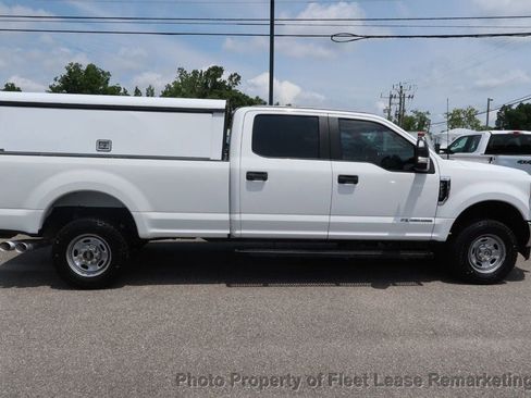 Used 2018 Ford F250 XL w/ Power Equipment Group AWD/4WD image 6
