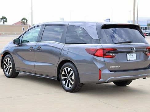 New 2026 Honda Odyssey EX-L image 6