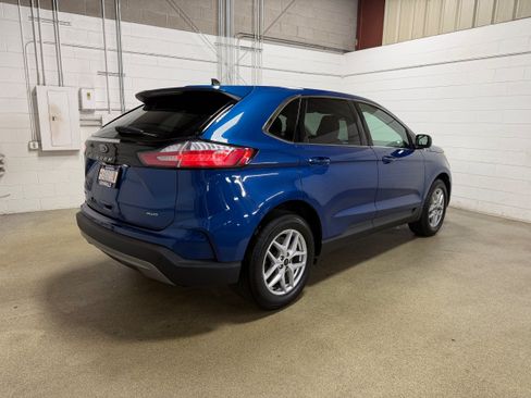 Certified 2024 Ford Edge SEL AWD/4WD image 9