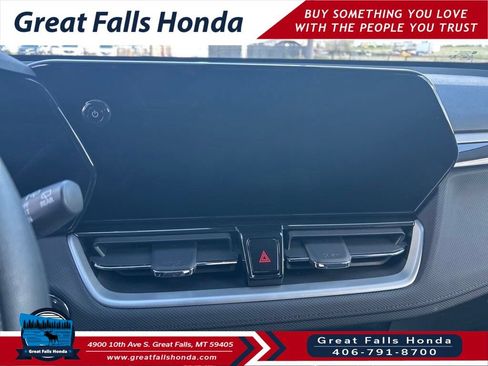 Used 2025 Chevrolet TrailBlazer LT AWD/4WD image 16