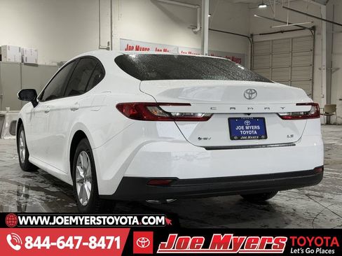 Used 2026 Toyota Camry LE w/ Convenience Package image 7