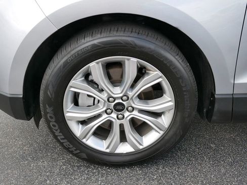 Used 2024 Ford Edge Titanium image 6