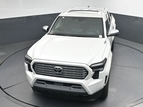 New 2025 Toyota Tacoma Limited image 27