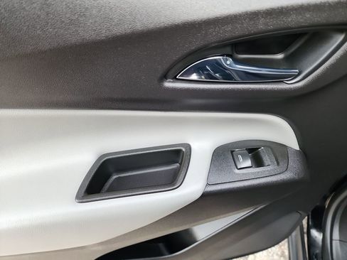 Used 2021 Chevrolet Equinox LT image 36