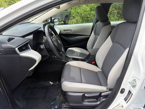 Certified 2025 Toyota Corolla LE w/ Convenience Package FWD image 27