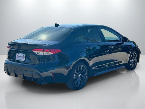 Used 2023 Toyota Corolla SE image 5
