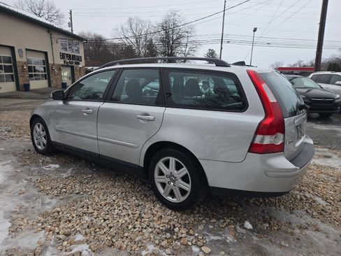 Used 2007 Volvo V50 2.4i image 9