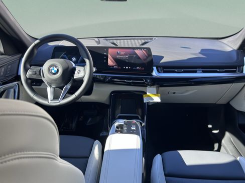 Used 2026 BMW X1 xDrive28i w/ Technology Package AWD/4WD image 8