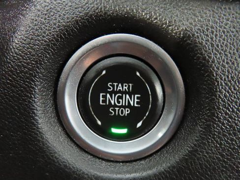 Used 2023 Chevrolet Colorado W/T image 16