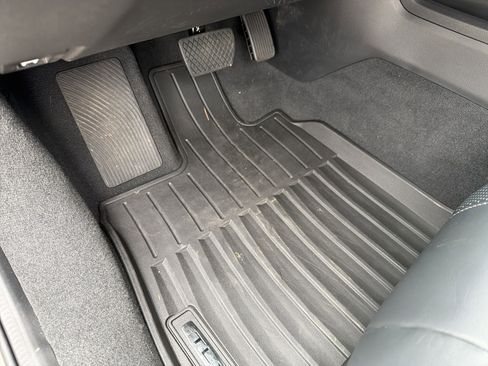 Certified 2025 Acura TLX w/ Technology Package image 17