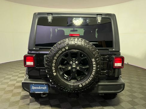 Used 2022 Jeep Wrangler Sport AWD/4WD image 6