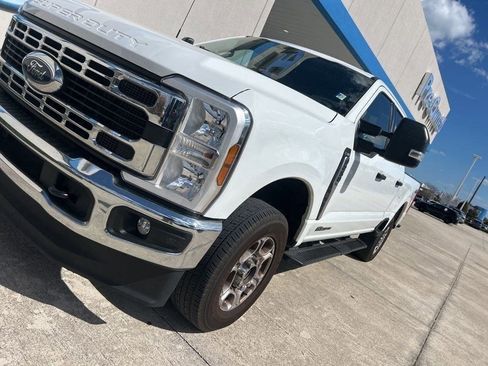 Used 2025 Ford F250 XLT image 4